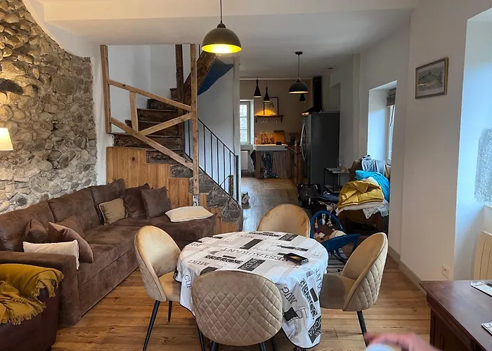 Nichoir Des Gorges بيت للعطل *